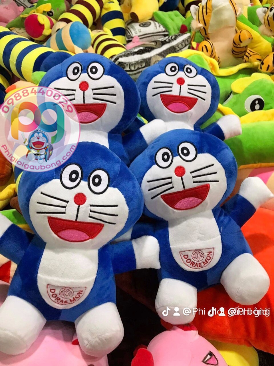 Gấu bông doremon xanh dương 29k